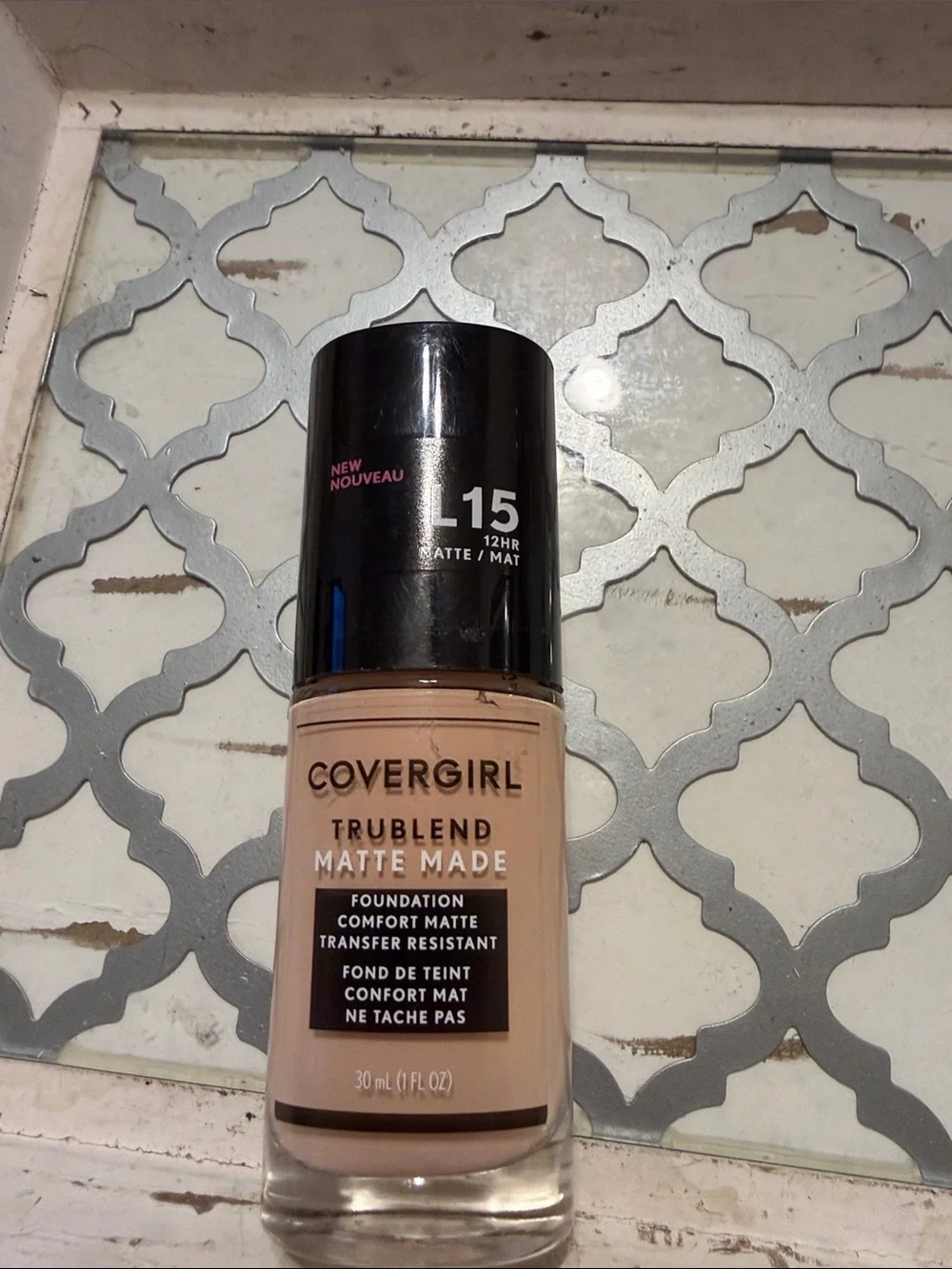 COVERGIRL TruBlend Matte Made Foundation L15 Porcelain - porcelain